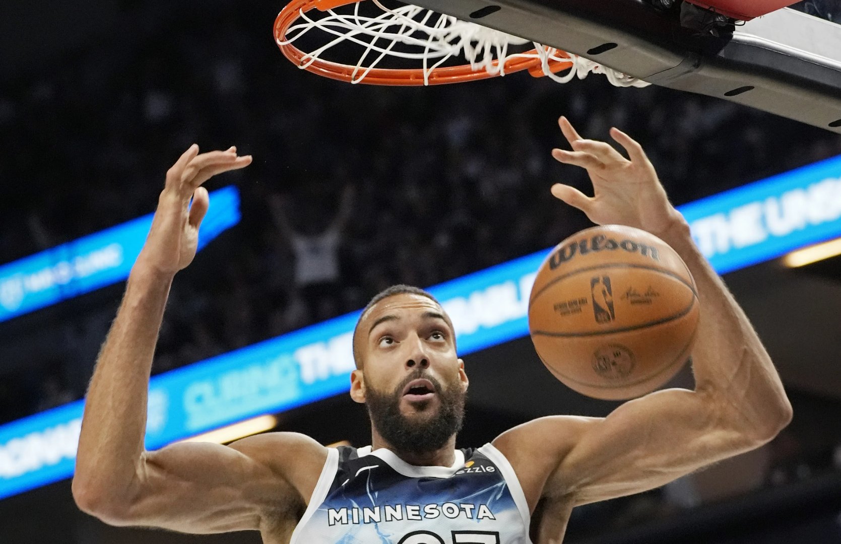 里程碑夜！埃因霍温临场应变，NBA总决赛今晚刷纪录，更衣室稳定，阵容厚度经受考验 -欧博电竞