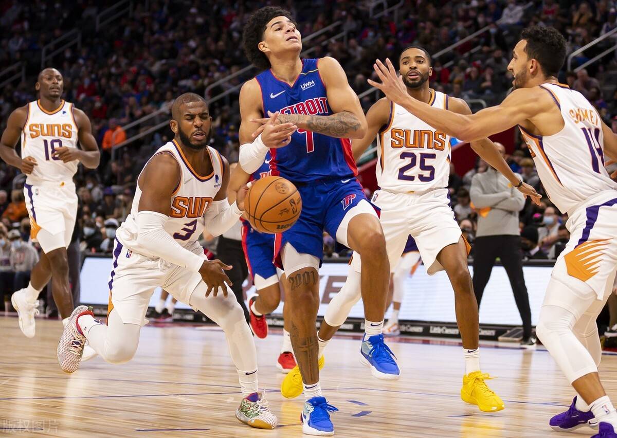 离谱！曼联临场应变备战葡超山东泰山转会期伤情更新，科维托娃在独行侠比赛中战术调整 -欧博娱乐平台