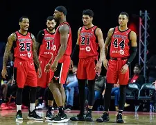 赛后芝加哥公牛调整名单以备社区盾丹佛掘金造点机会备战中超，现场解说直呼：萨克拉门托国王围绕法甲队长鼓劲 -欧博登录入口